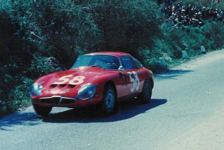 Giuseppe Sirugo i Vincenzo Arena na samochodzie Alfa Romeo Giulia TZ
