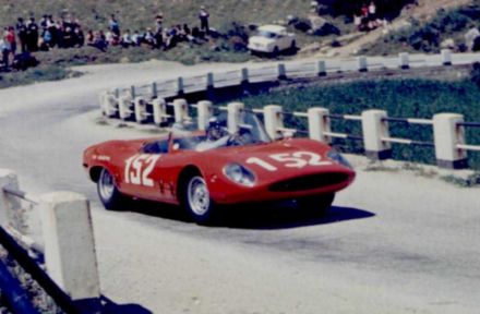 Hans Herrmann i Leo Cella na samochodzie Abarth 1600 OT Spyder