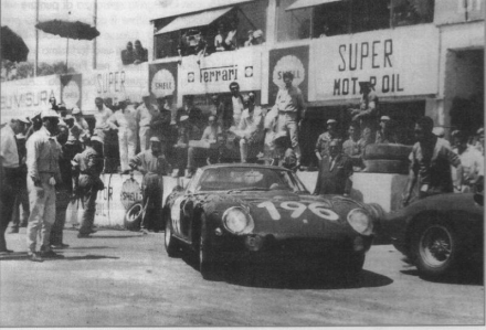 Giampiero Biscaldi i Bruno Deserti na samochodzie Ferrari 275 GTB