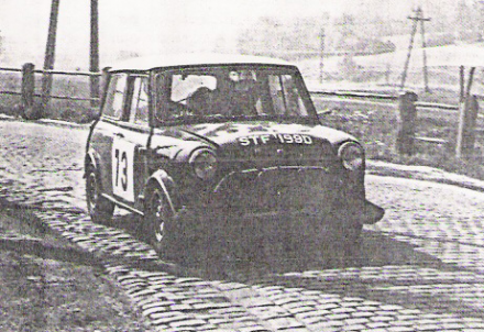 Rauno Aaltonen i A.Ambrose na samochodzie BMC Mini Cooper S.