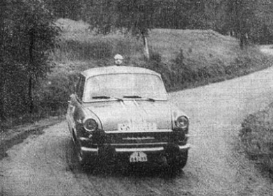 J.Bobek i L.Hnatevič na samochodzie Škoda 1000 MB.