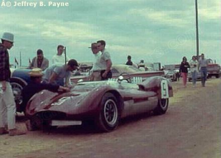 William Wonder i Sheldon Shoff na samochodzie Genie Ford
