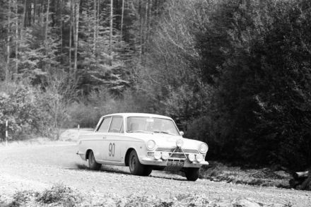 H.Tunner i H.Hick – Ford Cortina GT.