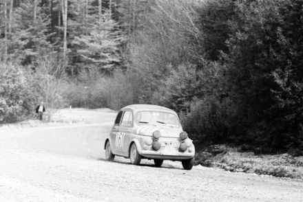 Manfred Lieskonig i G.Hörmann - Steyr Puch 500.
