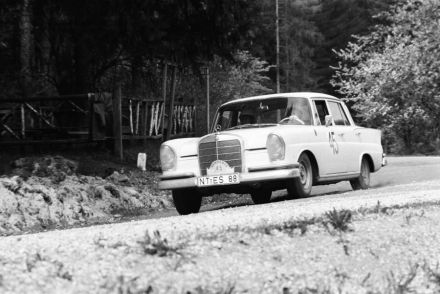  G.Schlegel i R.Frech - Mercedes Benz 220 S.