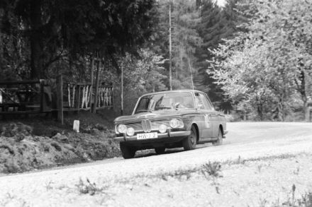 Graf Max J.von Korff Schmising i G.H.Stodleck - BMW 1800 Ti.