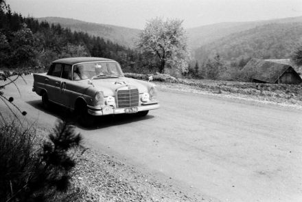 K.L.Gödde i H.Pfersmann - Mercedes Benz 220 SE.