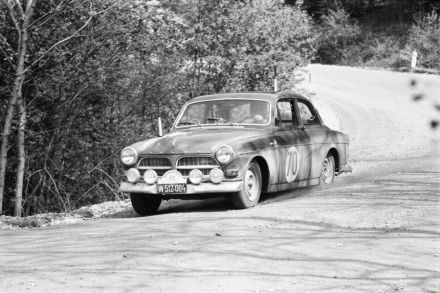 E.Benedikt i H.Herle - Volvo 122 S.