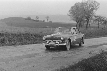 Hermann Schediwy i L.Reisberger - Volvo 122 S.