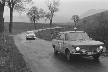 Holm Winkler i D.Schmid - BMW 1800 Ti.