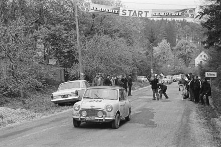  F.Siller i ? - Austin Mini Cooper S GT.