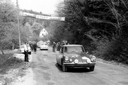 K.Weiner i J.Loos - Citroen DS 19.
