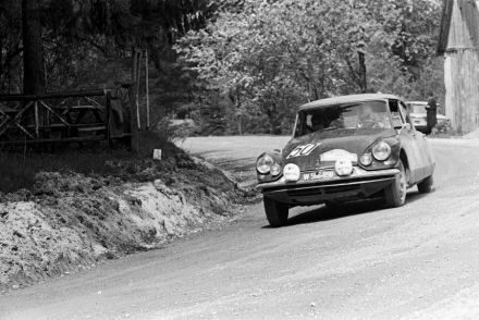 K.Weiner i J.Loos - Citroen DS 19.
