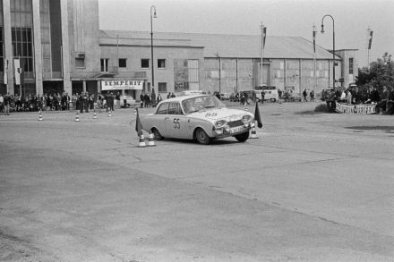  R.Hürler i S.Fahrbach - Ford Taunus 17 M TS.