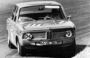 Hubert Hahne na samochodzie BMW 1800 Ti
