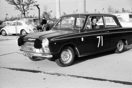 Ford Cortina