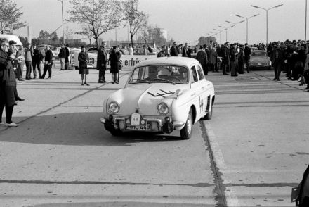 Renault Dauphine