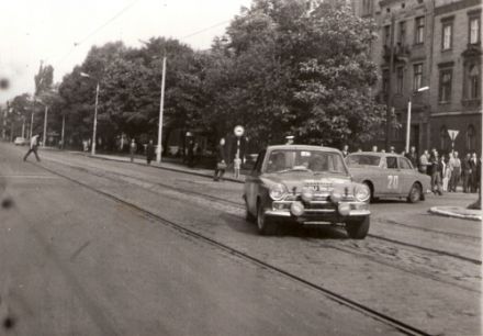 Nr.8.Ryszard Nowicki i Mieczysław Sochacki – Ford Cortina Lotus, nr.20.Jan Karel i Antoni Weiner – Volvo 122S.