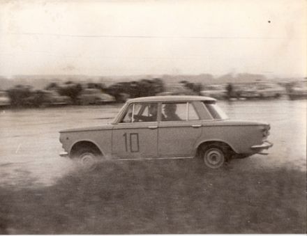 Andrzej Nytko i Jan Wojczaczek – Fiat 1300.