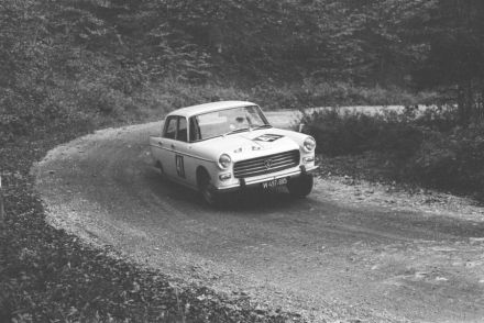Peugeot 404