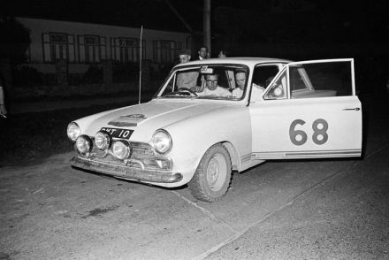 Denis Thorne / ? – Ford Cortina GT.