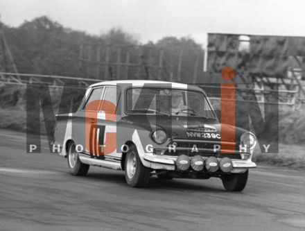 Bengt Söderström i Gunnar Palm – Ford Lotus Cortina.
