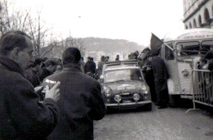 Timo Makinen i Paul Easter – BMC Mini Cooper S.