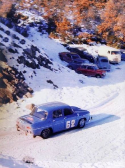 Jean Paul Colas i Jacques Dewez – Renault R8 