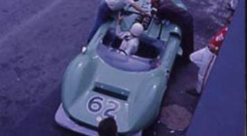 #62 McLaren M1B Chevrolet