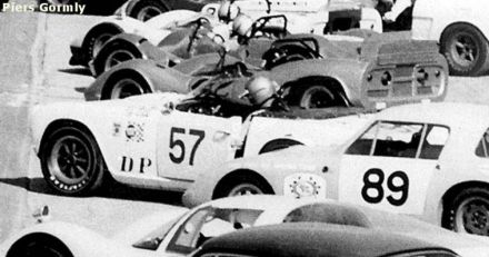 Nr.89.Ray Cuomo – Austin Healey Sprite Proto, nr.57.Ray Stoutenburg – Triumph TR4.