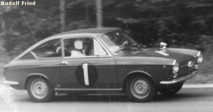 Dani Myrteza i R.Lesonitzky – Fiat 850 coupe