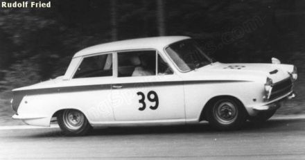 Wolfgang Stumpf i Siegfried Pust – Ford Lotus Cortina.