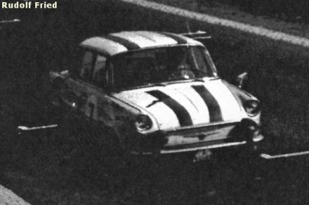 Václav Šlapáček i Jaroslav Jelinek – Škoda 1000 MB.