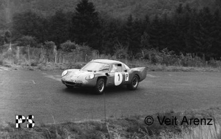 Roger Delageneste – Renault Alpine A 210.