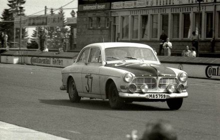 Hans Wängstre i Evert Christofferson – Volvo 122 S.