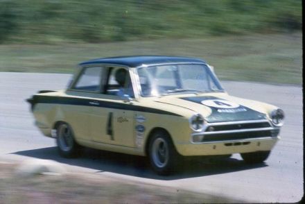 Richard Attwood i Skip Scott – Ford Lotus Cortina.