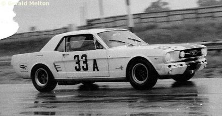 John McComb i Brad Brooker – Ford Mustang.