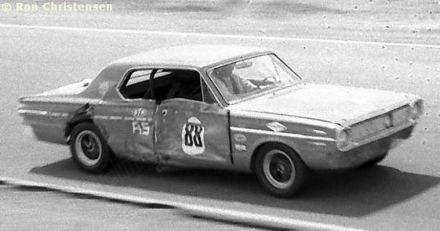 Ron Grable i Miles Gupton – Dodge Dart.