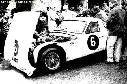 Peter Simpson - TVR Griffith 200.