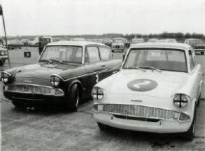 Zespół Forda Anglia – Nr.2.Anita Taylor, nr.3.John Fitzpatrick.