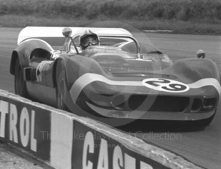 Chris Amon – McLaren Elva Mark II Oldsmobile.
