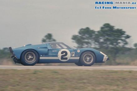 Dan Gurney i Jerry Grant – Ford Mk.II.