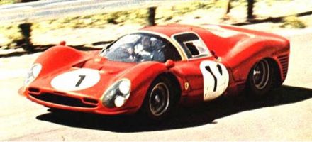 Mike Parkes i Ludovico Scarfiotti - Ferrari 330 P3.