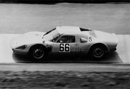 Paul Frere i Rainer Guenzler - Porsche 904 GTS. 