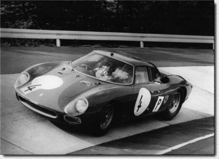 Pierre de Siebenthal i Antonio Heredia de Bandeira – Ferrari 250 LM.