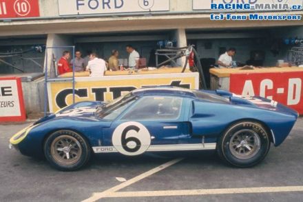 Ford Mk.II załogi Lucien Bianchi i Mario Andretti.