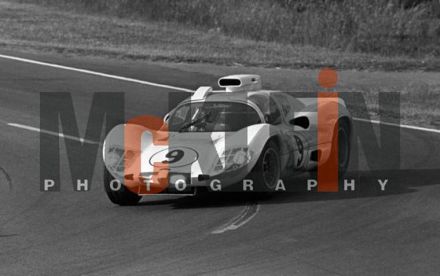 Jo Bonnier i Phil Hill - Chaparral 2D Chevrolet.
