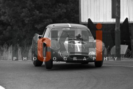 Jacques Cheinisse i Roger Delageneste - Alpine A210 Renault.