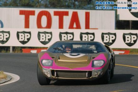 Ronnie Bucknum i Dick Hutcherson - Ford Mk.II.