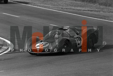 Pedro Rodriguez i Richie Ginther - Ferrari 330 P3 Spyder.